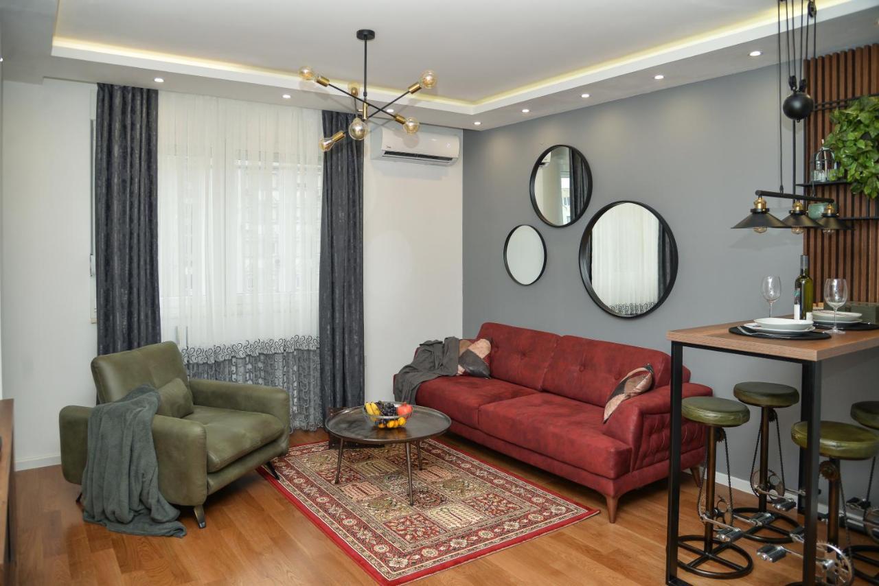Mirror Apartment With Private Parking 诺威萨 外观 照片